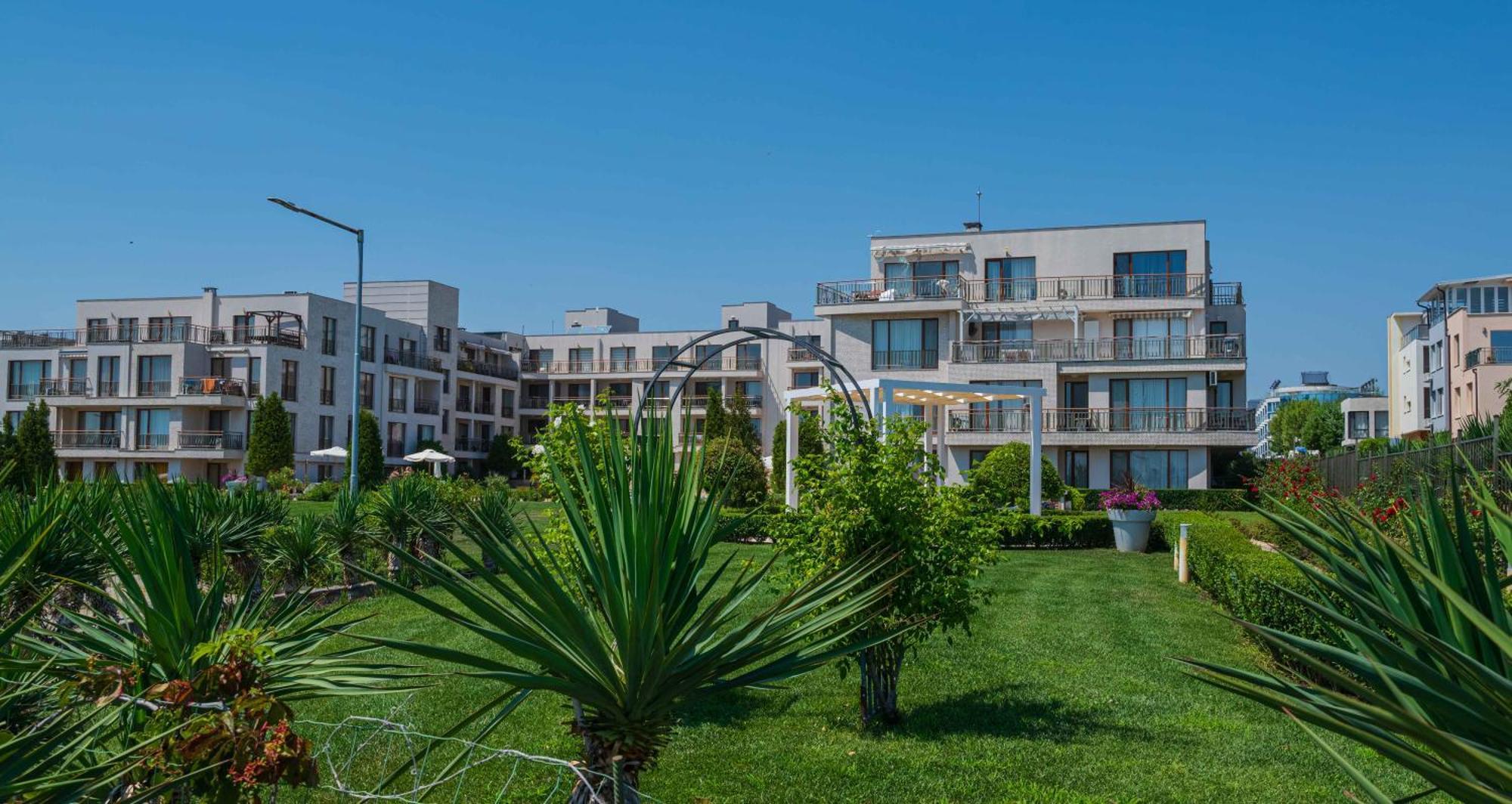 June One Bedroom Sea View Apartment Diamond Beach Resort Sarafovo Buitenkant foto